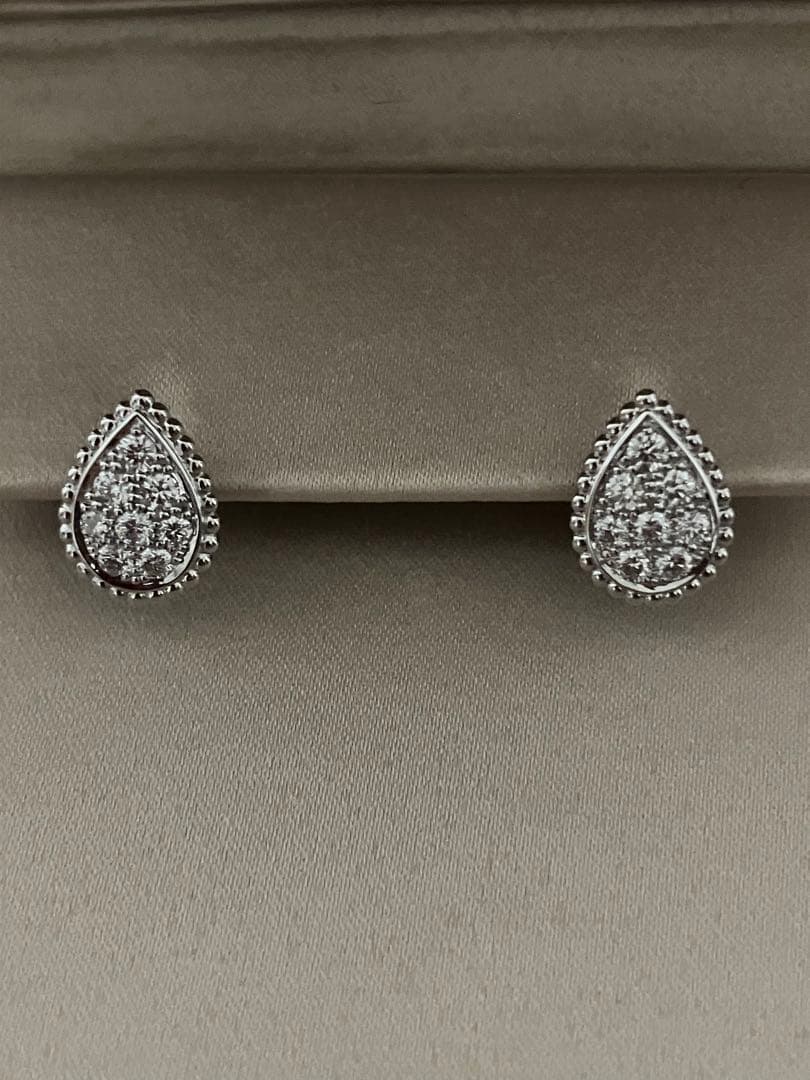 ブシュロン　セルパンボエム　ピアス　スモール　WG