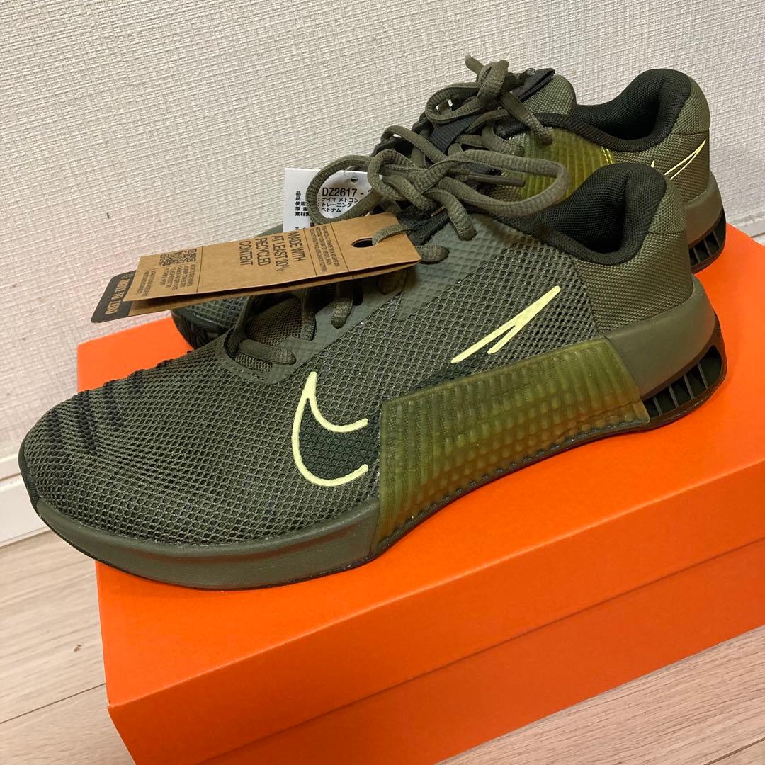 新品未使用！NIKE メトコン9 25.5