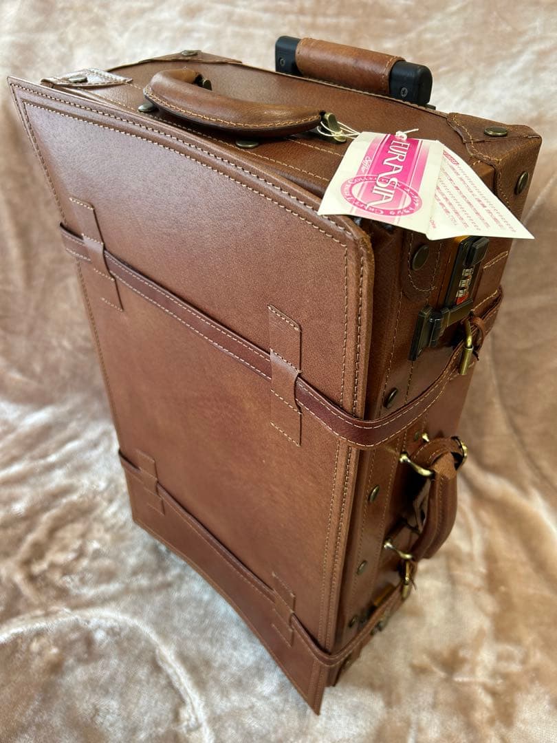 ユーラシア豚革トランクキャリーケースキャリーバッグ旅行バッグスーツケースコロコロ