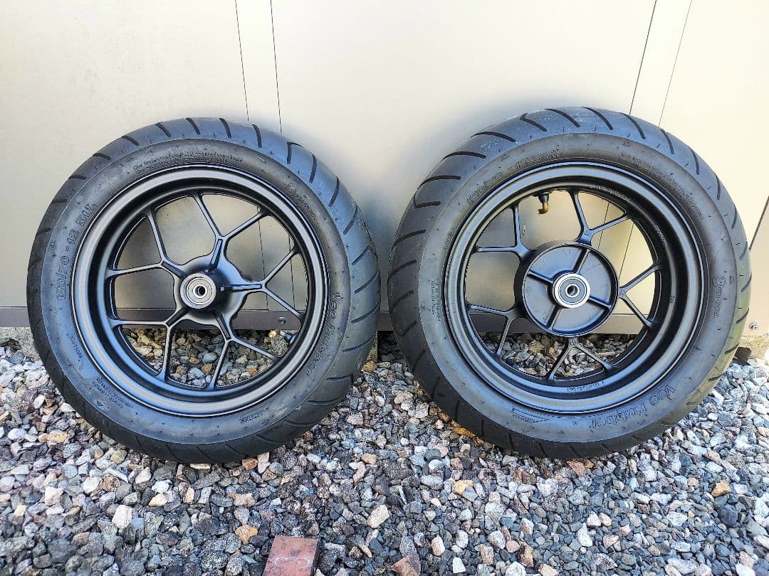 グロム125 ホイールとタイヤの前後セット