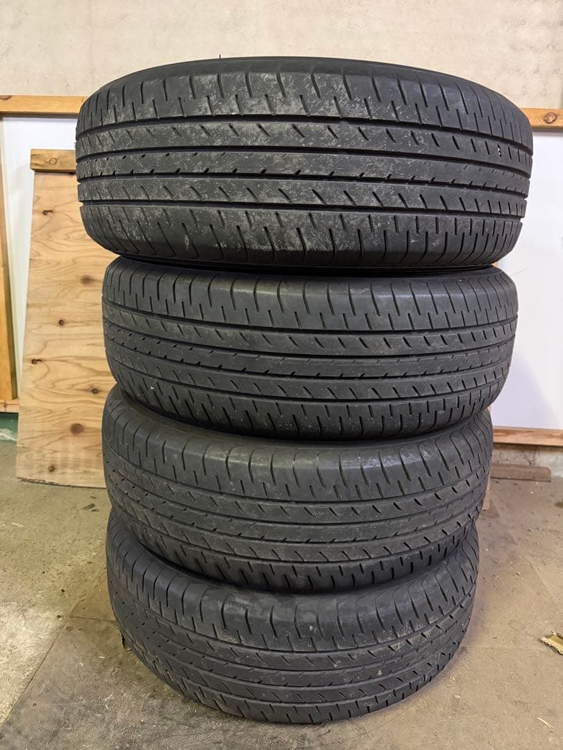 ラ*グ様 225/60R17 4本