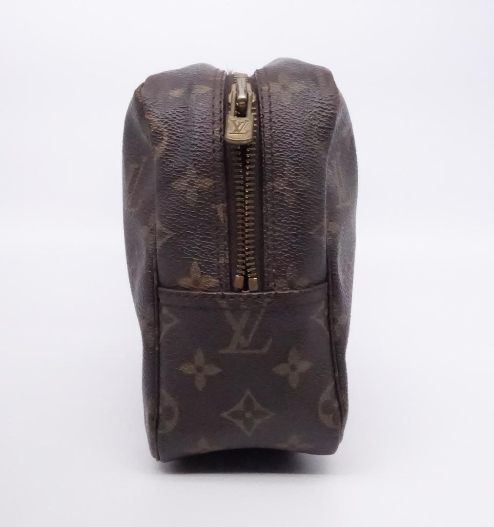 LOUISVUITTON ルイヴィトン トゥルーストワレ23 M47524