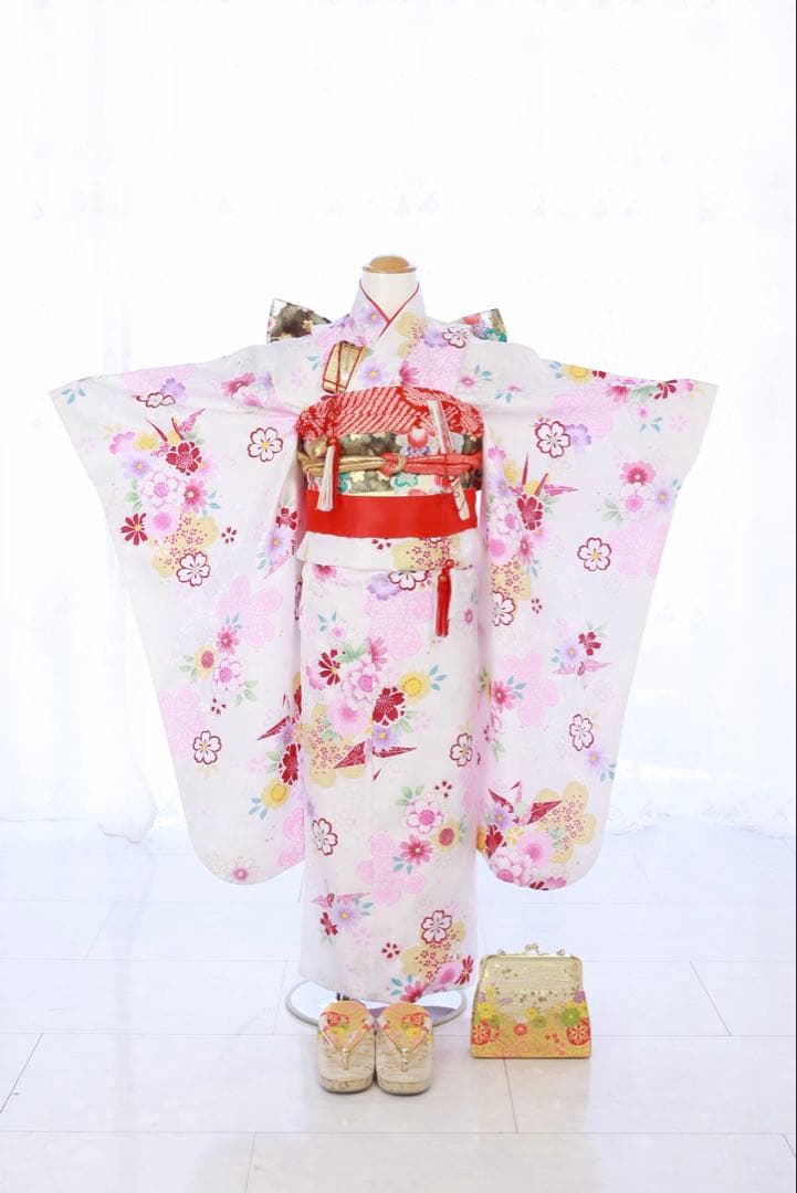 ゆう様★【7歳】七五三　四つ身　着物と帯のみ