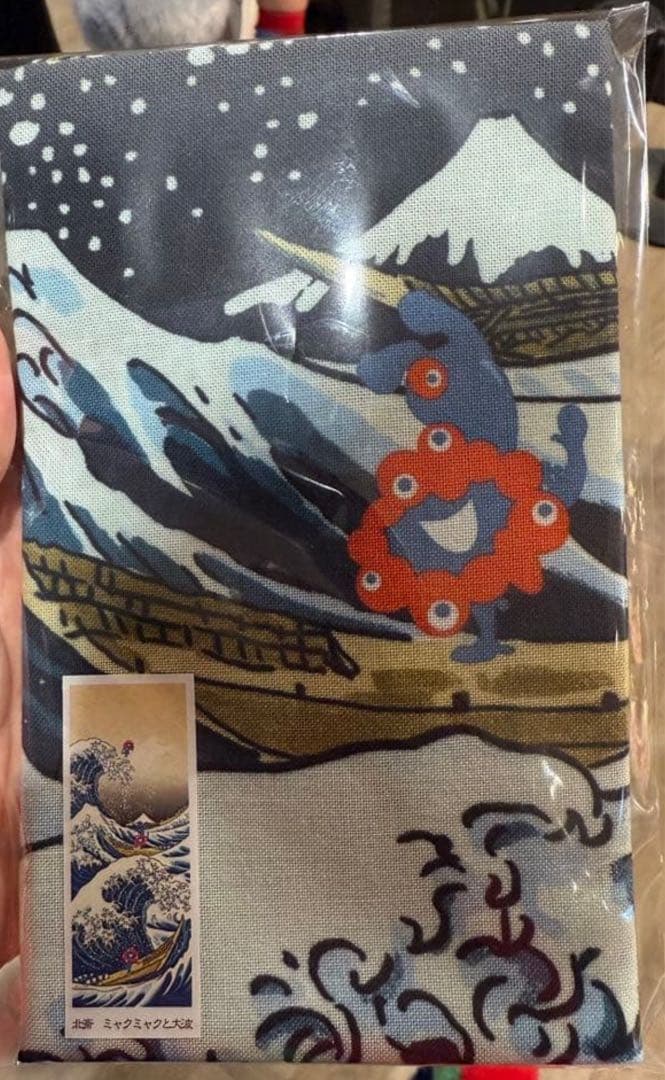 超レアの完売品ミャクミャク絵てぬぐい　北斎 ミャクミャクと大波　関西万博expo