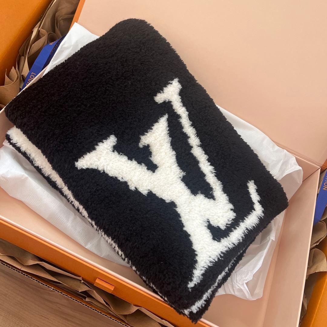 LOUIS VUITTON ロゴマフラー リバーシブル コンフィー　2way