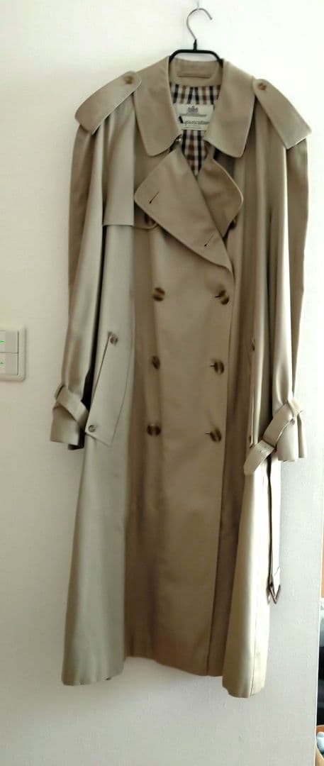 アクアスキュータム トレンチコート　XL