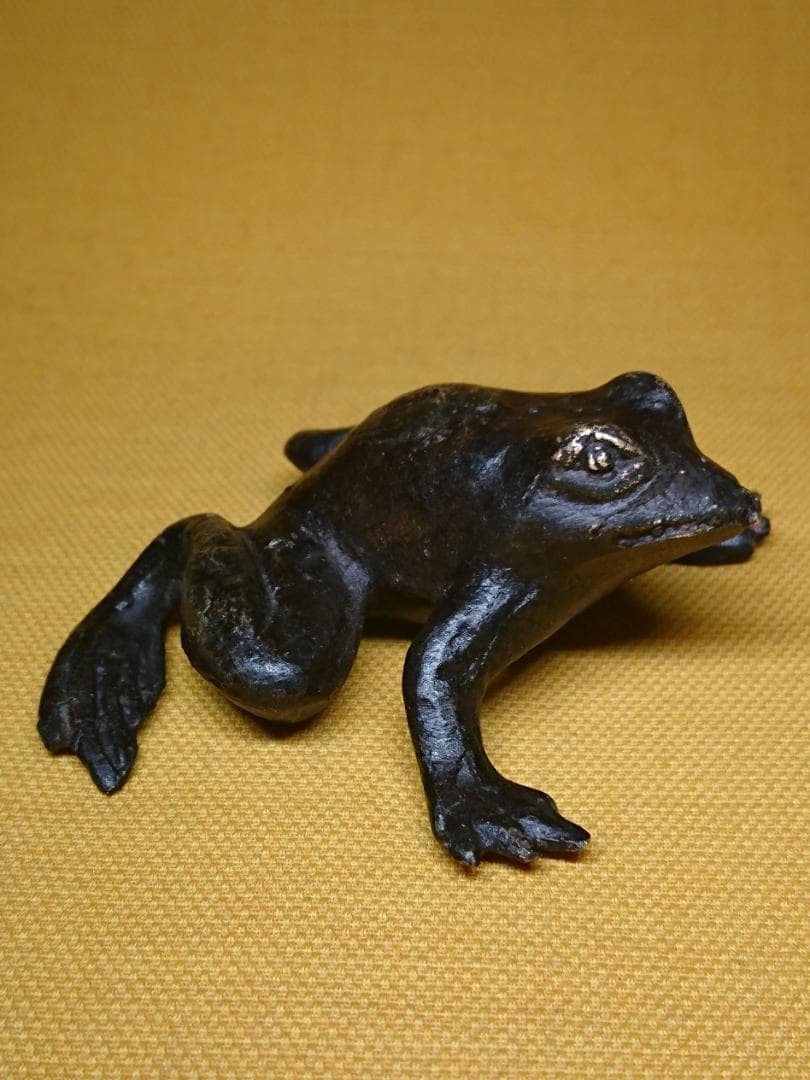 カエル　蛙　銅製　ブロンズ像　骨董　置物　インテリア　工芸品　美術品　A3392