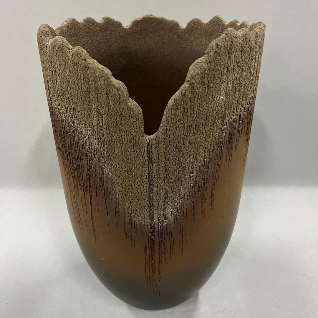 信楽焼 花器 花瓶 花入れ コゲ窯変クシ目 高さ36cm