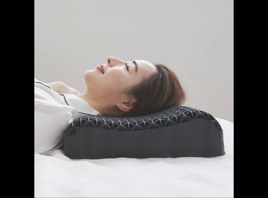 【正規品】ヒツジのいらない枕 至極 （中古） カバー付