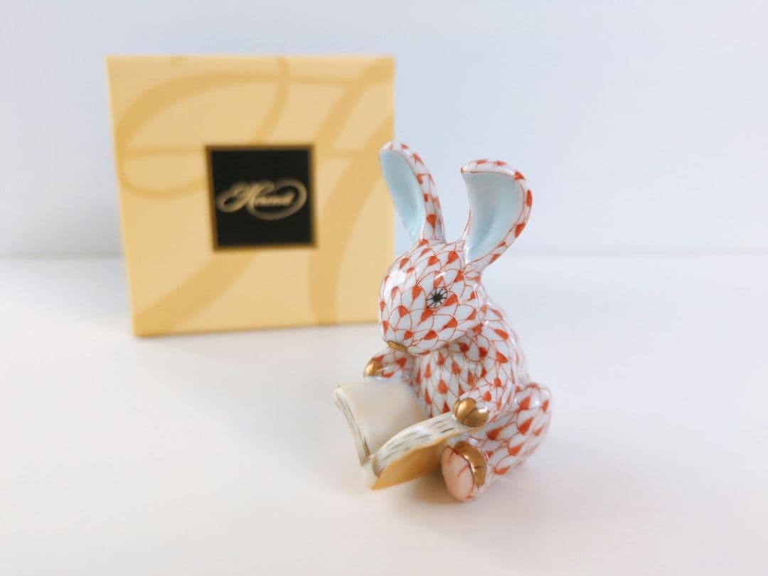 ヘレンド　フィギュリン　リーディングバニー　うさぎ