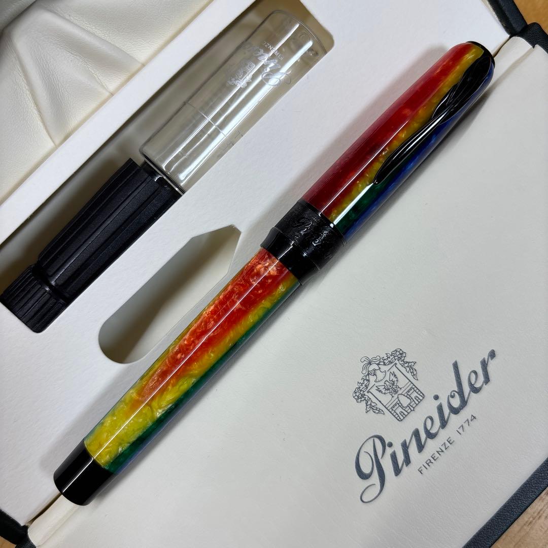 Pineider レインボー万年筆 F