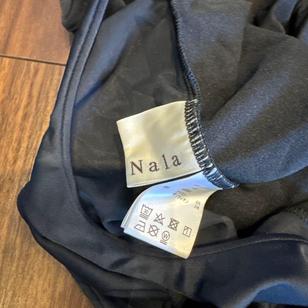 nala ブラック ワンピース水着 ２点セット