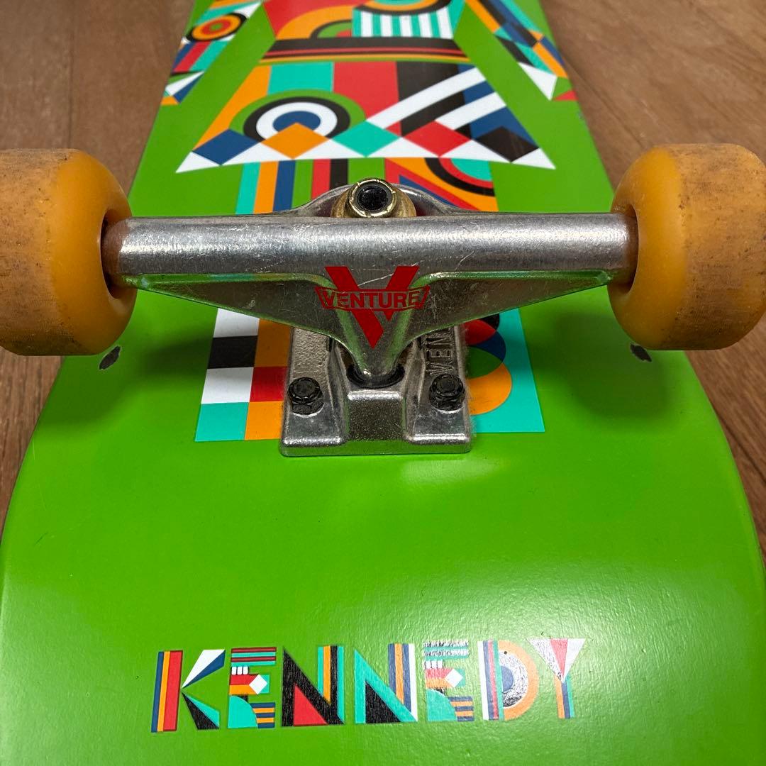 Girlスケートボード （8.0）コンプリートとスケボーケース