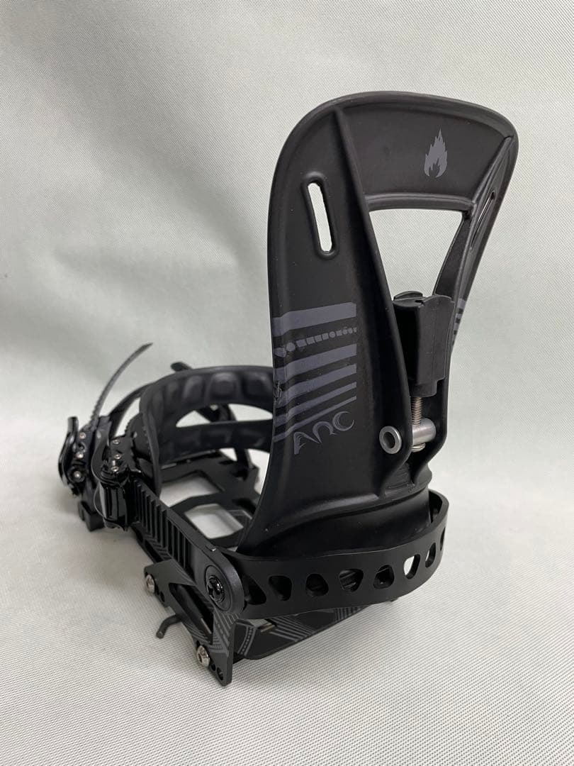 SPARK R&D 23-24 ARC ST BLACK Mサイズ