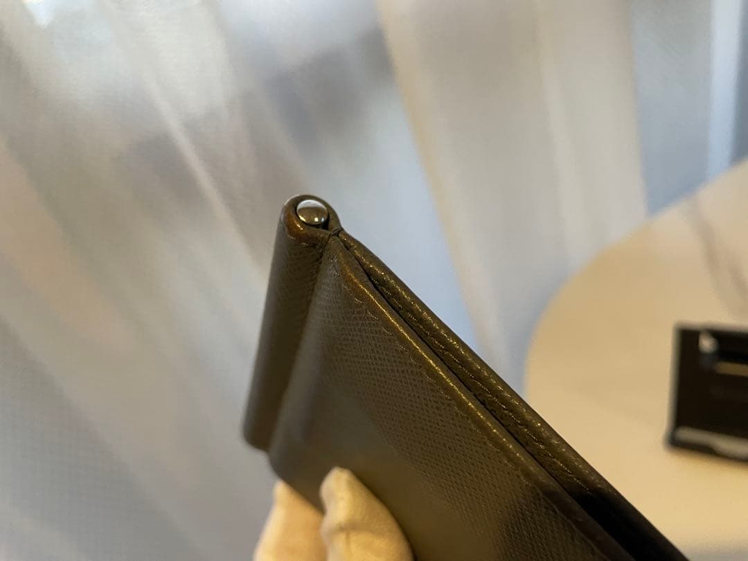 PRADA グレー レザー マネークリップ