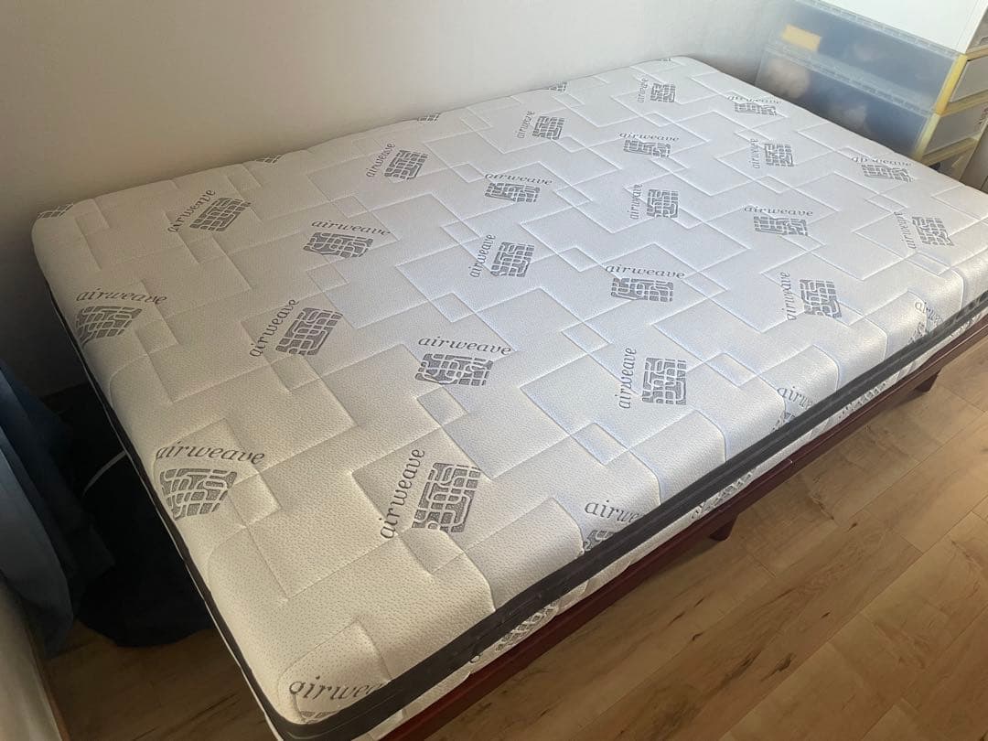 【送料込み】airweave セミダブル　S04 マットレス　2022年購入