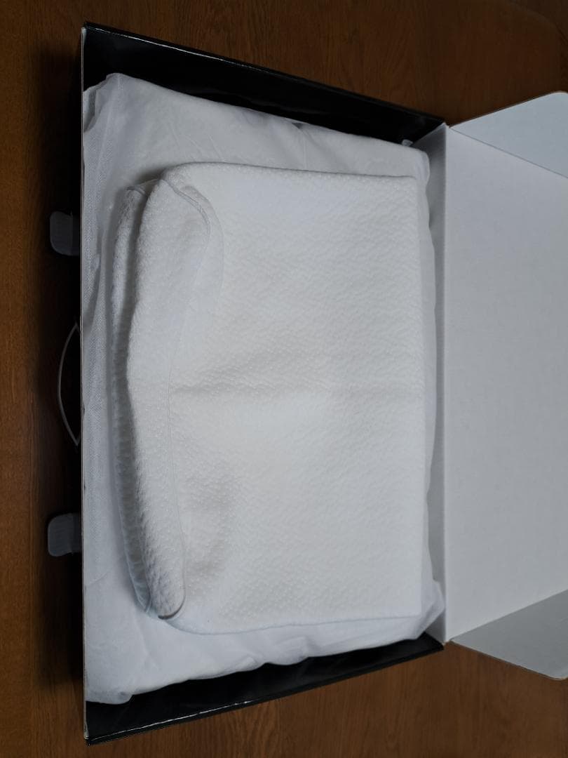 ヒツジのいらない枕 テンセル枕カバー付 至極　別売り予備カバー付き