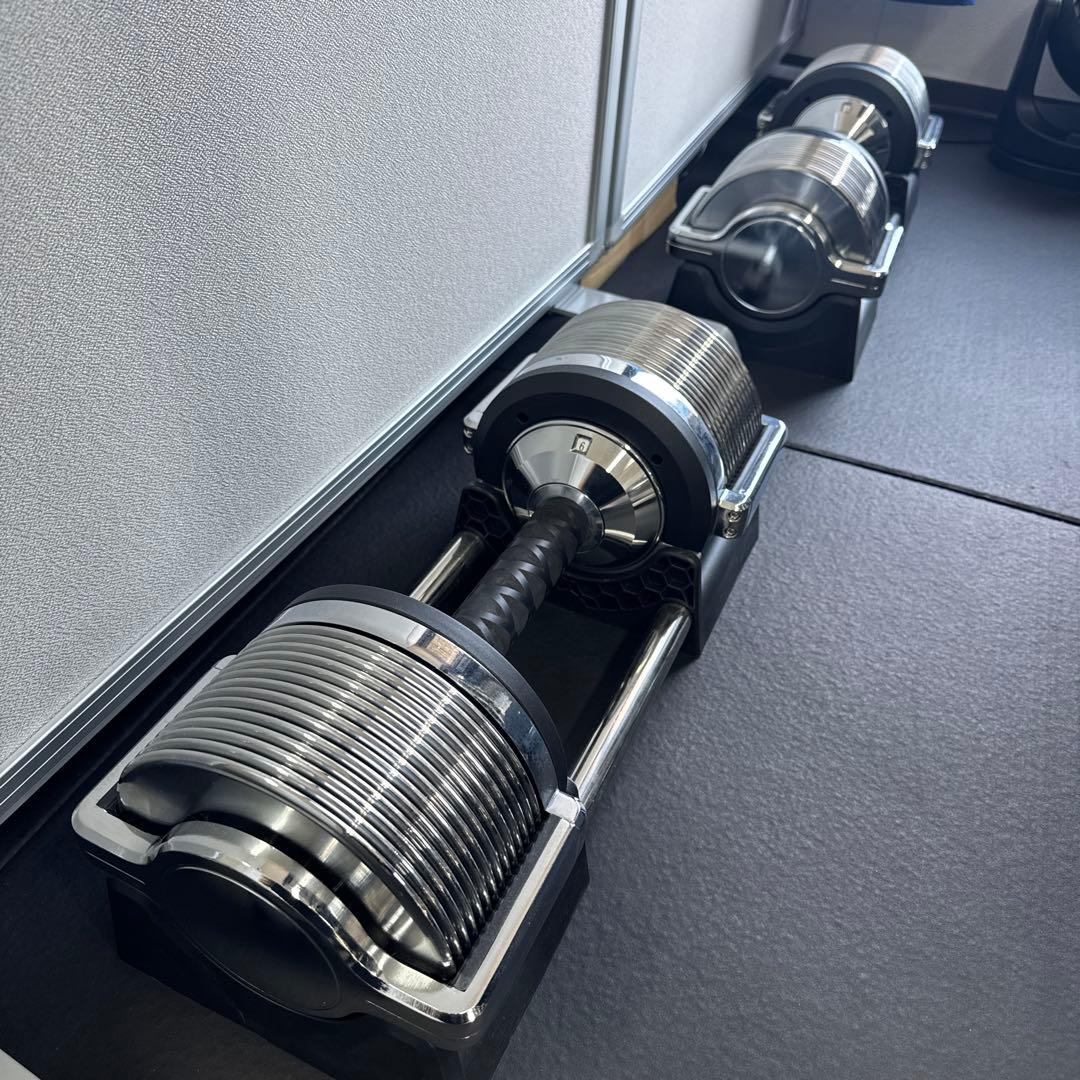 引き取り限定　可変式ダンベル 1kg刻み　32kg 2個