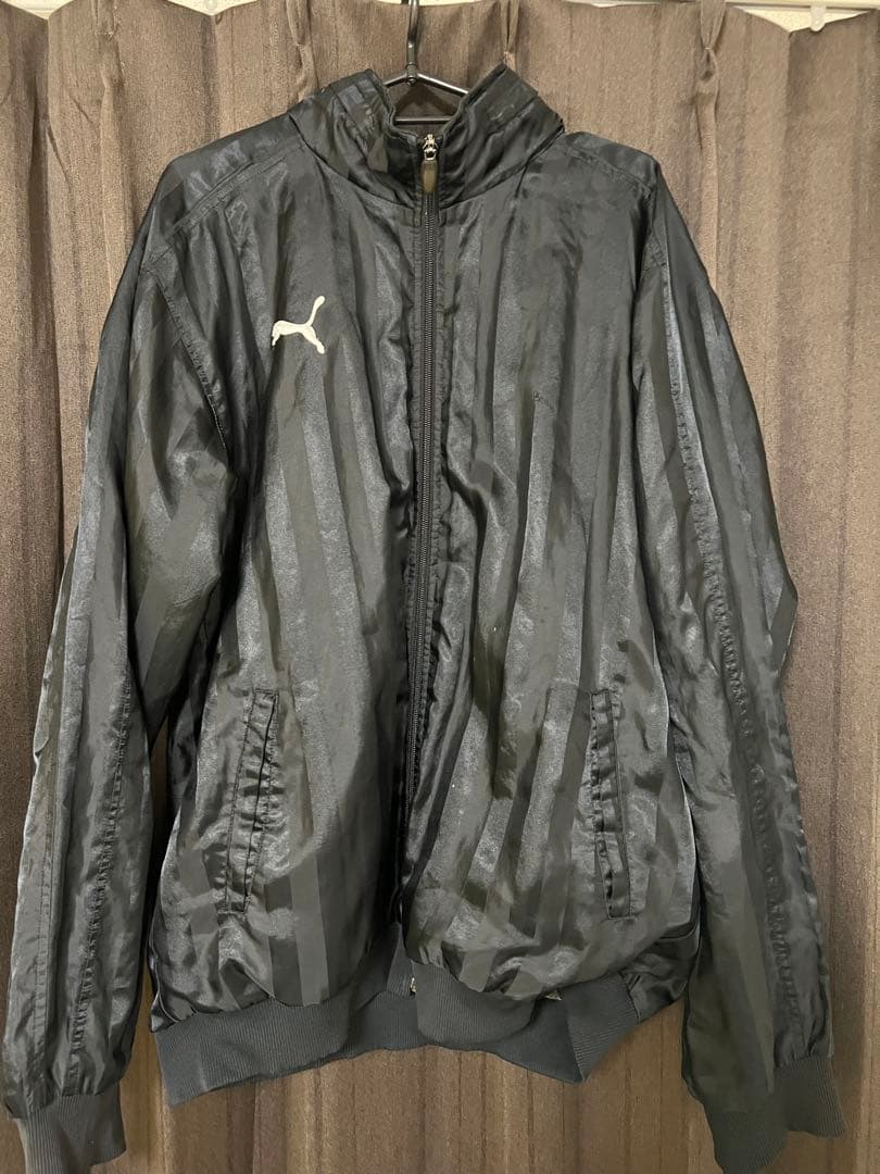 鵬翔高校　サッカー　黒ジャージ