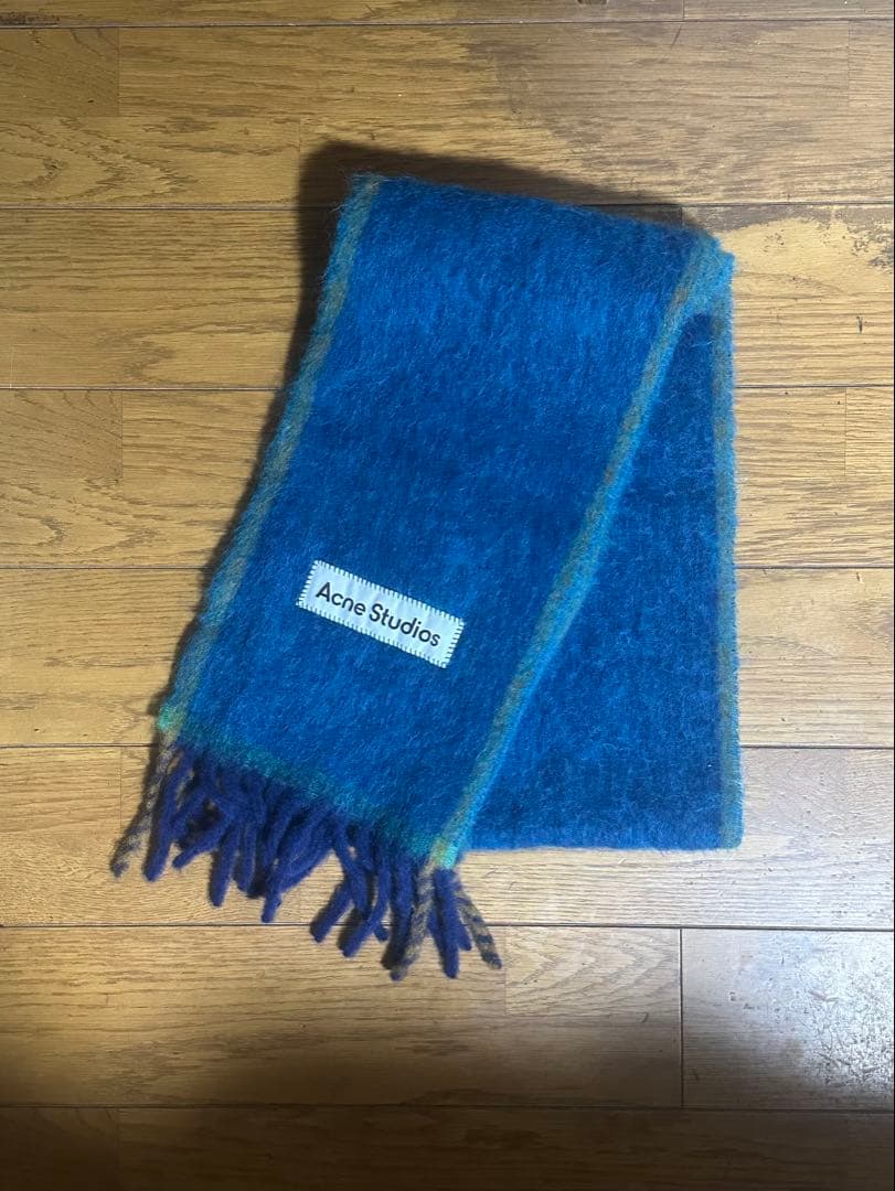 Acne Studios マフラー 青