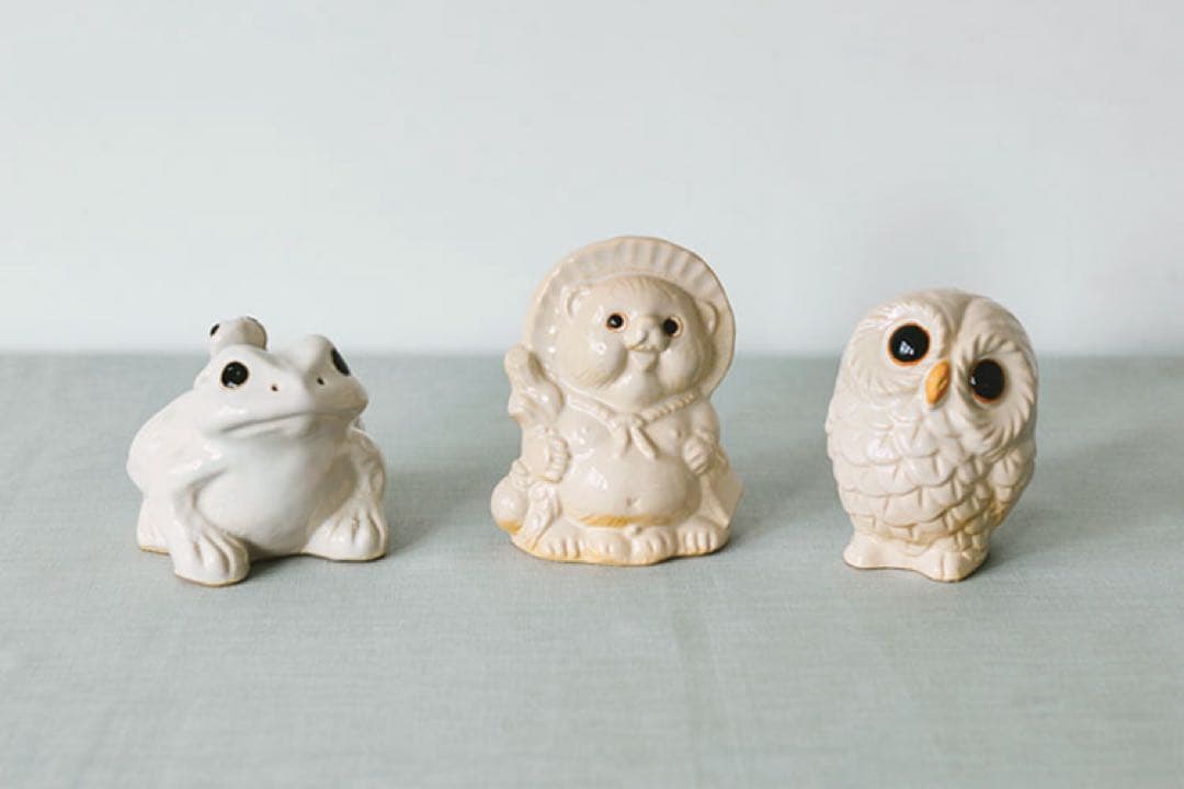 フェリシモ　信楽焼　しあわせを呼ぶ白い動物