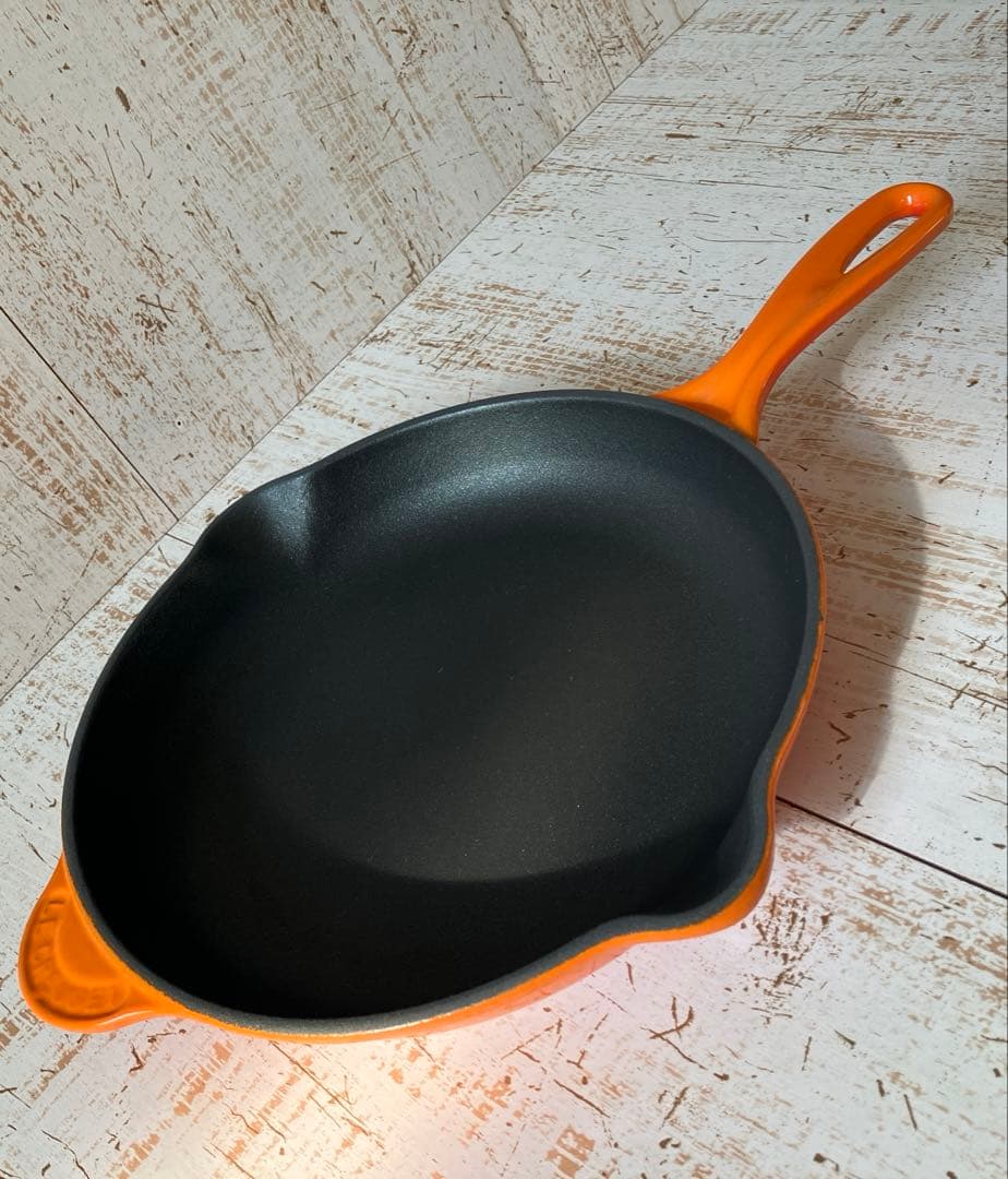 ＊未使用＊　ル・クルーゼ23cm スキレット オレンジ
