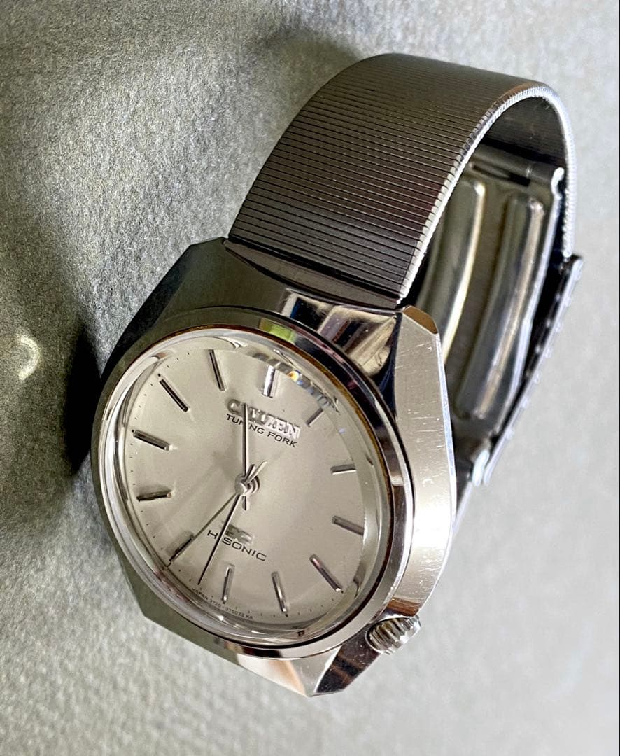 m*n様 CITIZEN TUNING FORK HISONIC 音叉時計