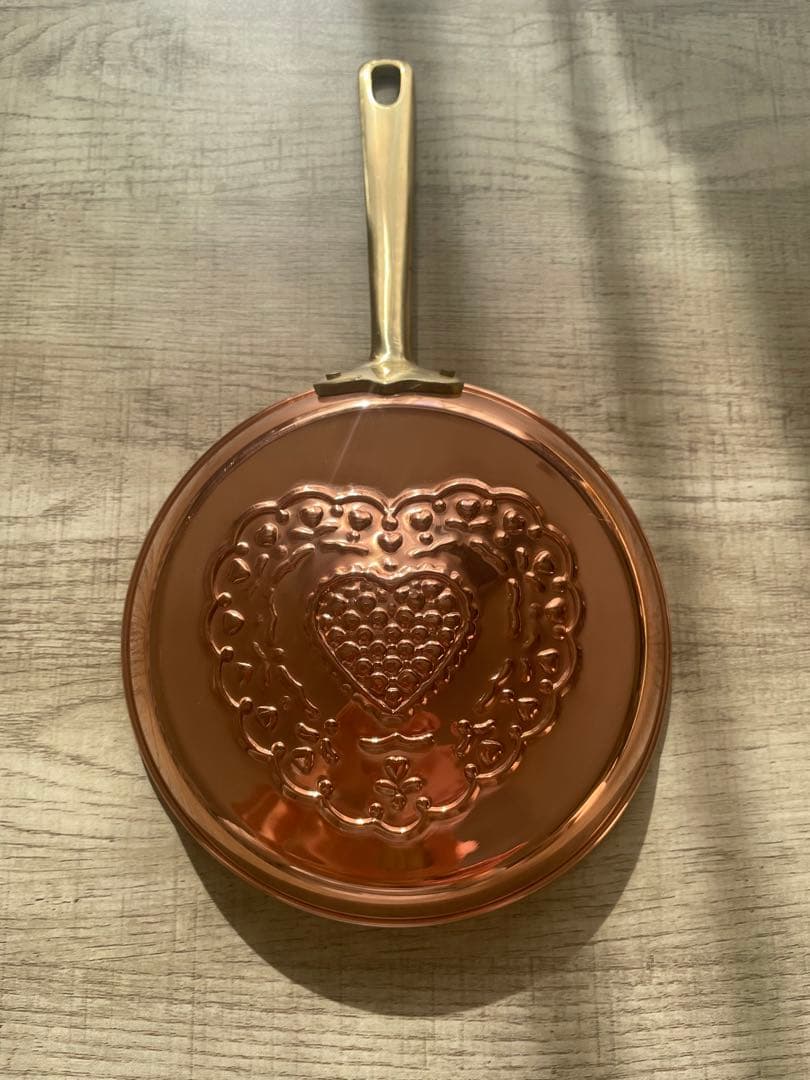 【最終値下げ⠀】ハート型模様　コッパーフライパン