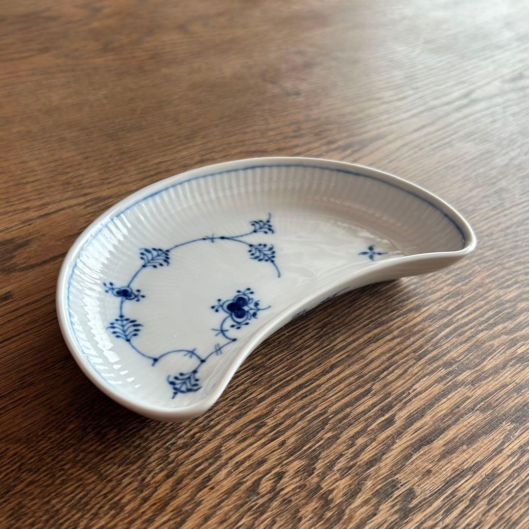 ロイヤルコペンハーゲン ブルーフルーテッド ジャパニーズ クレセントディッシュ