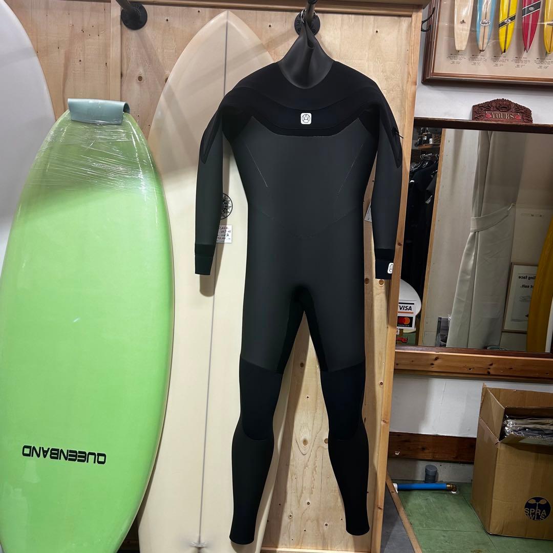 新品　メンズ　セミドライ　ウェットスーツ　5×3ミリ