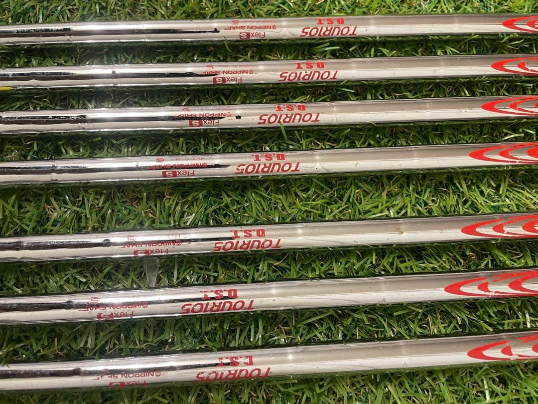 スリクソン ZX7 MKⅡ MODUS 105S D.S.T 7本　アイアン