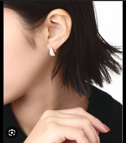 Lilas　三日月ダイヤポイントフープ　ピアス　k10　ホワイトゴールド　両耳