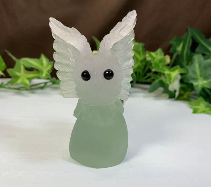 ALLSALE☆繊細な彫刻☆天使のような可愛いフローライトふくろう 置物