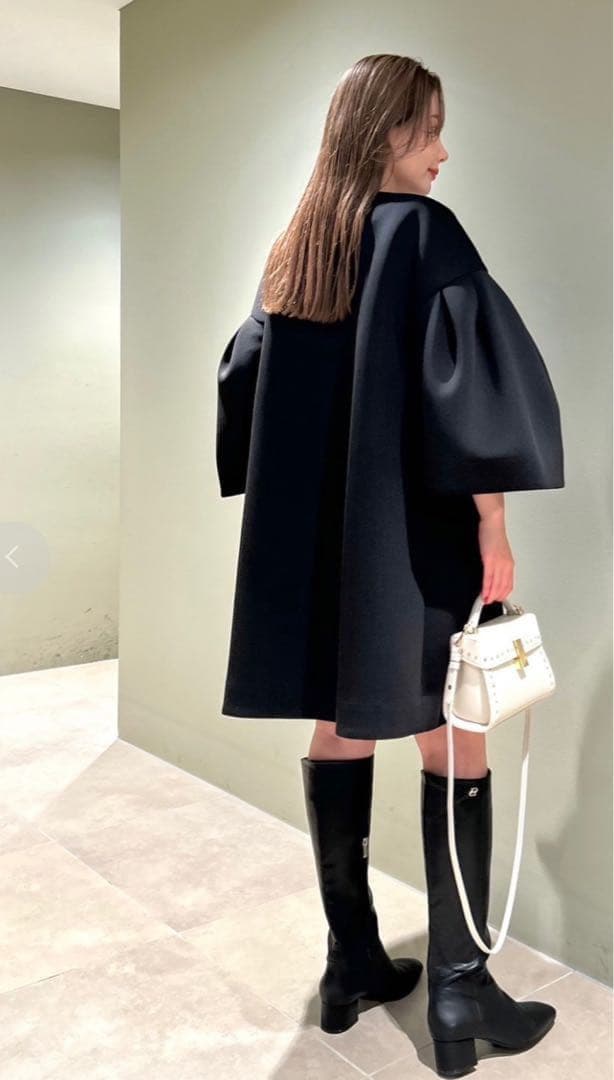 celford ボリュームスリーブポンチコート