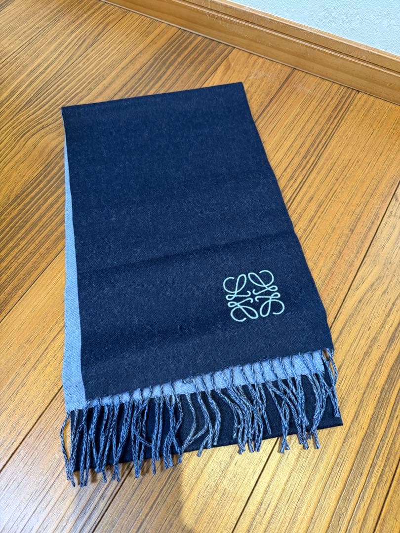 LOEWE ネイビー グレー マフラー