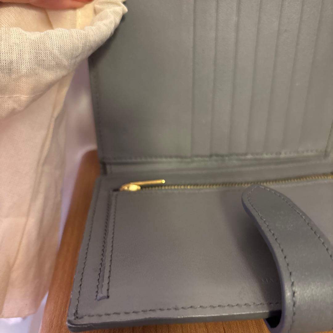 美品　CELINE グレー 二つ折り財布