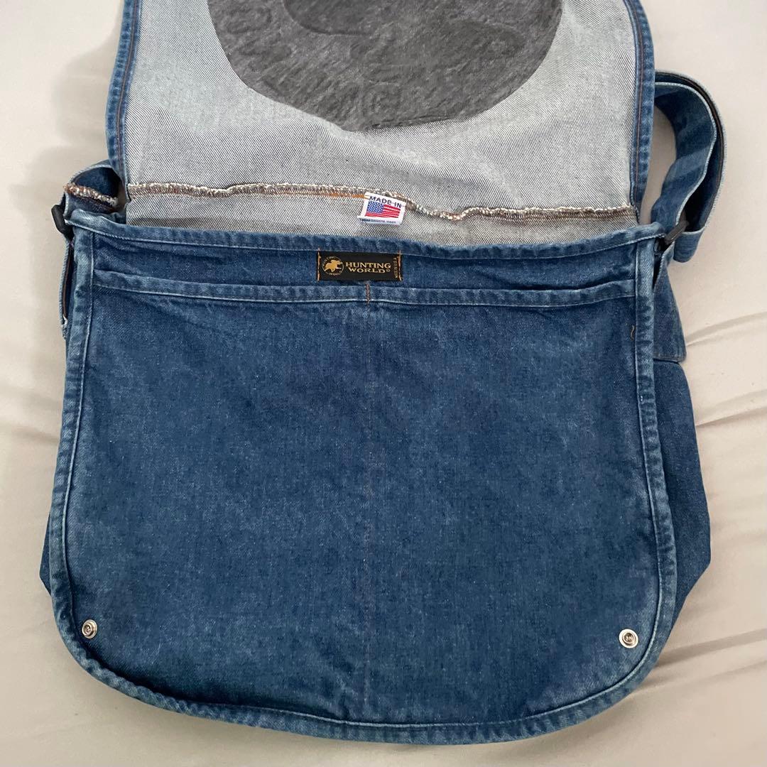 【美品】ハンティングワールド 大容量 デニム USA製 フラップ　ビッグロゴ