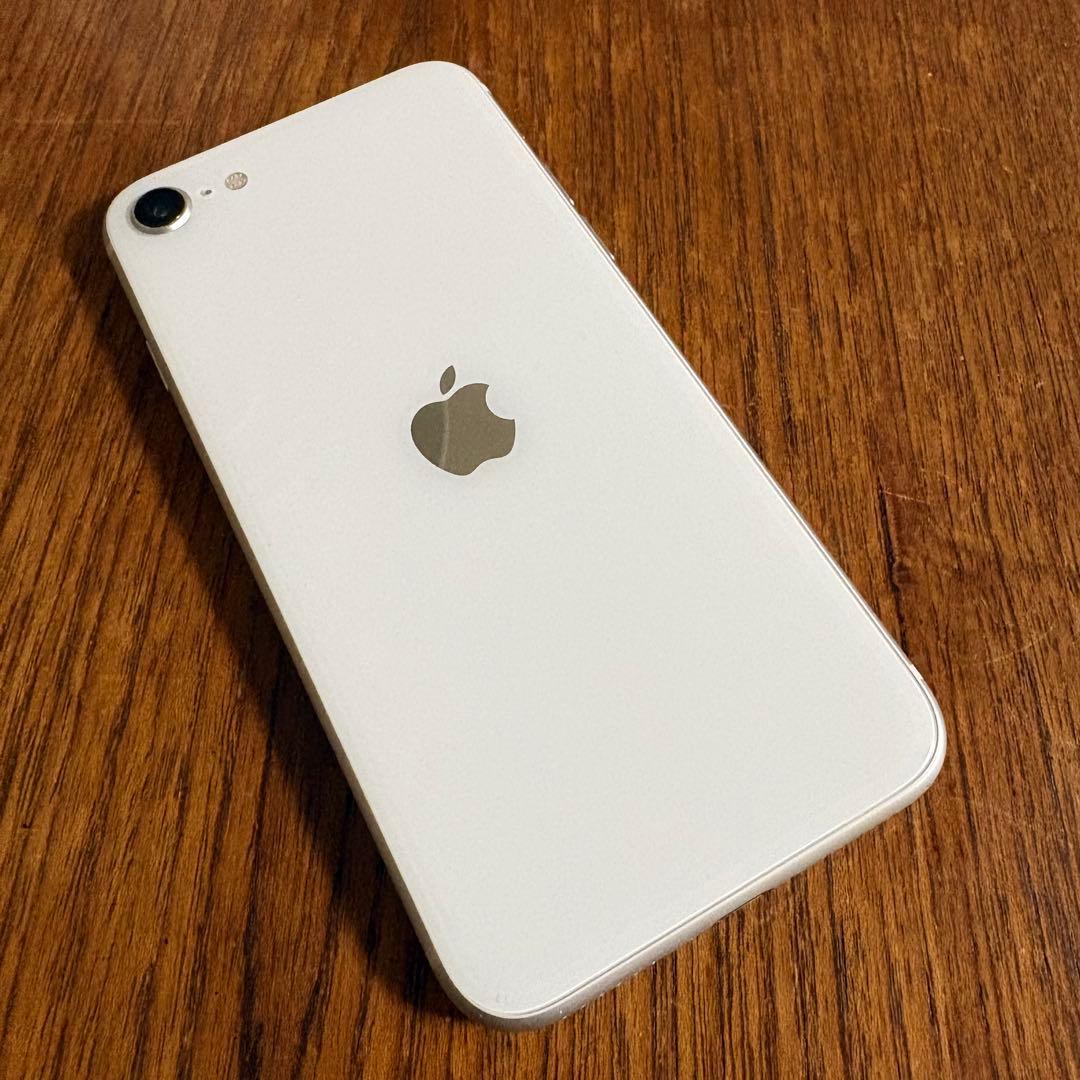 美品 iPhone SE第二世代 64G バッテリー100% 箱加工