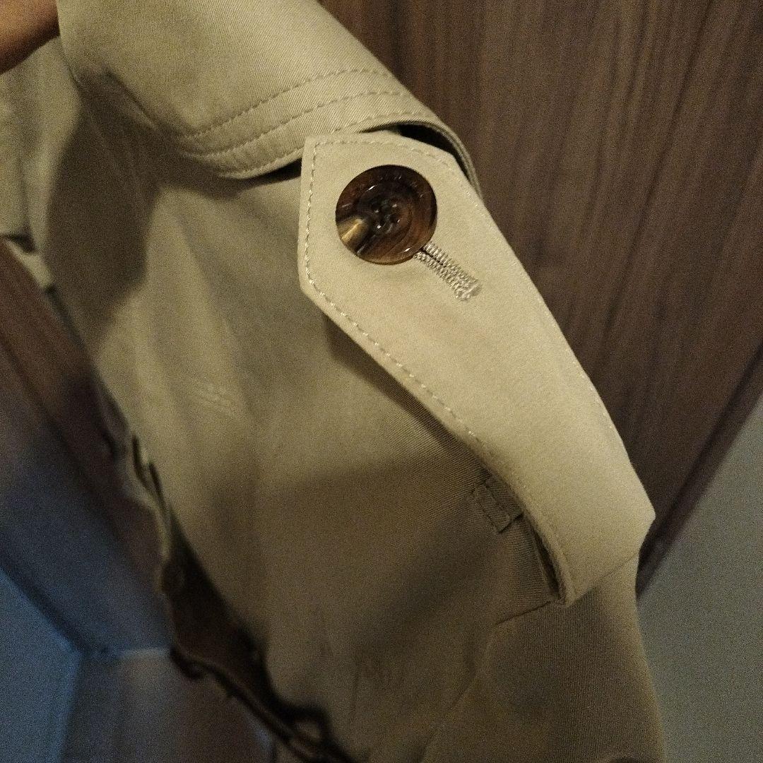 ベージュ トレンチコート ダブルブレスト