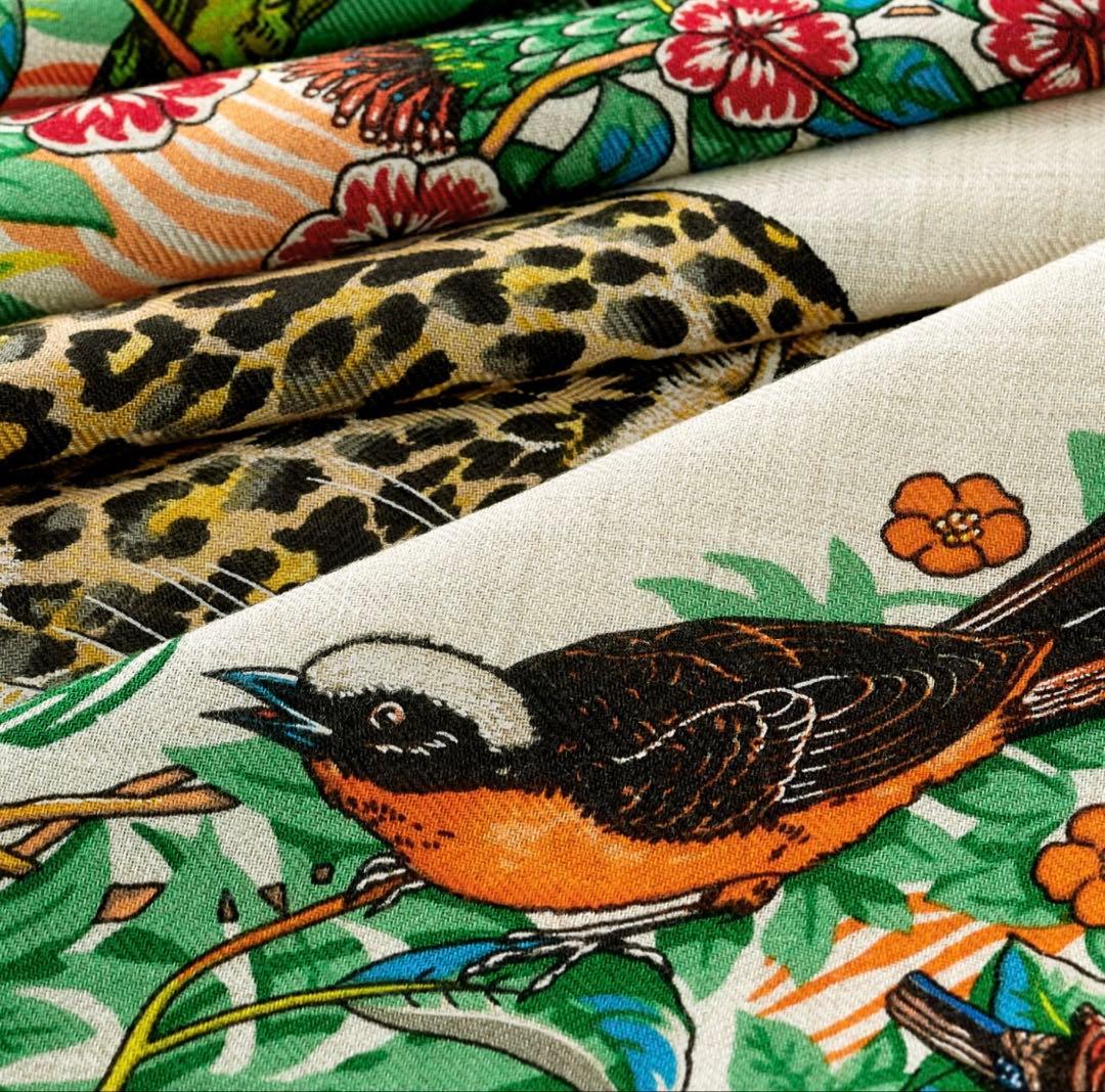 エルメス　ジャングル　ラブ　トライアングルジェアン　カシミヤシルク　スカーフ