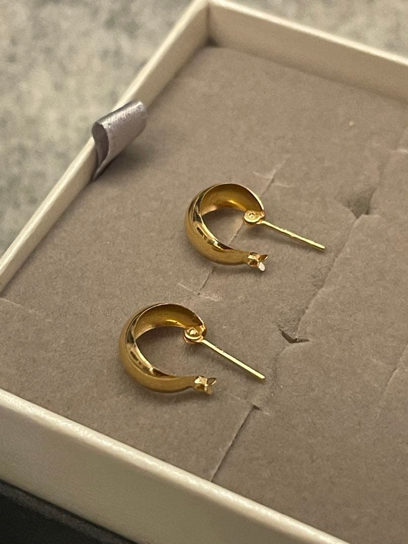 ジュエリーツツミ K18イエローゴールドピアス TSUTSUMI