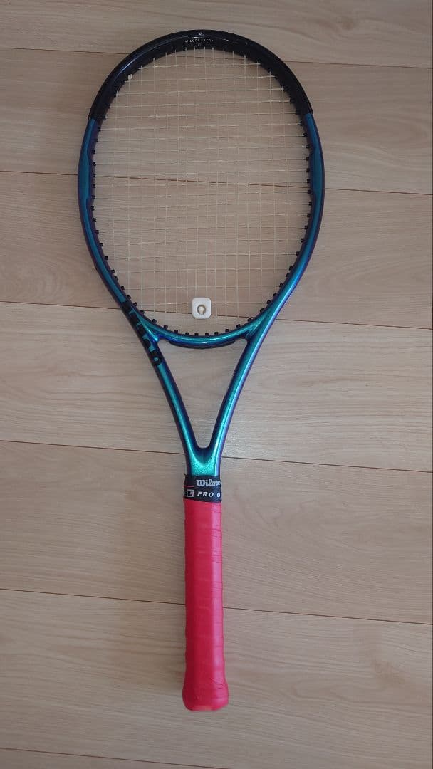 ウィルソン ウルトラツアー ULTRA TOUR 95CV V4.0　グリップ2