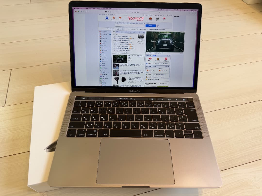 MacBook本体 MacBook Pro 13.3-inch Late-2016 MNQG2J