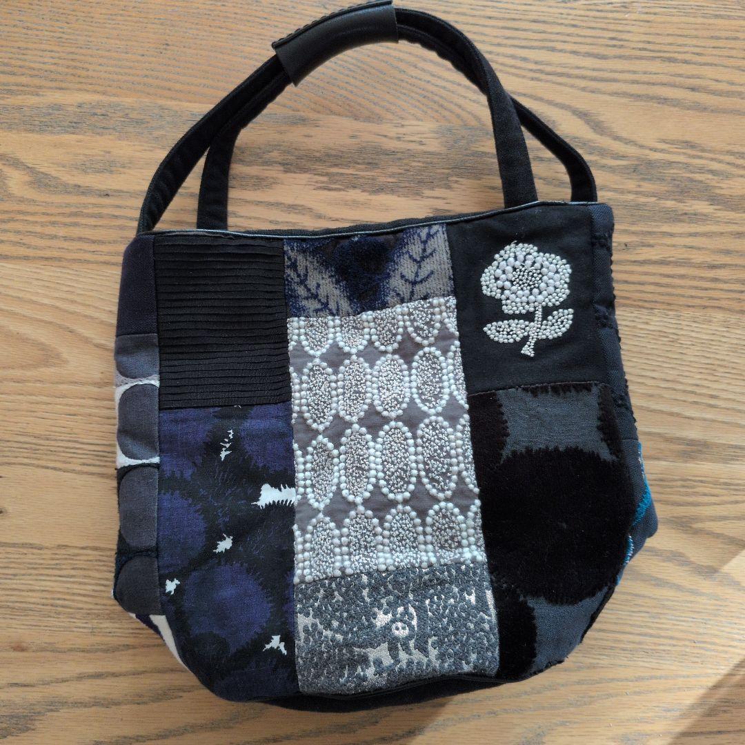 ミナペルホネン　バケツバッグ