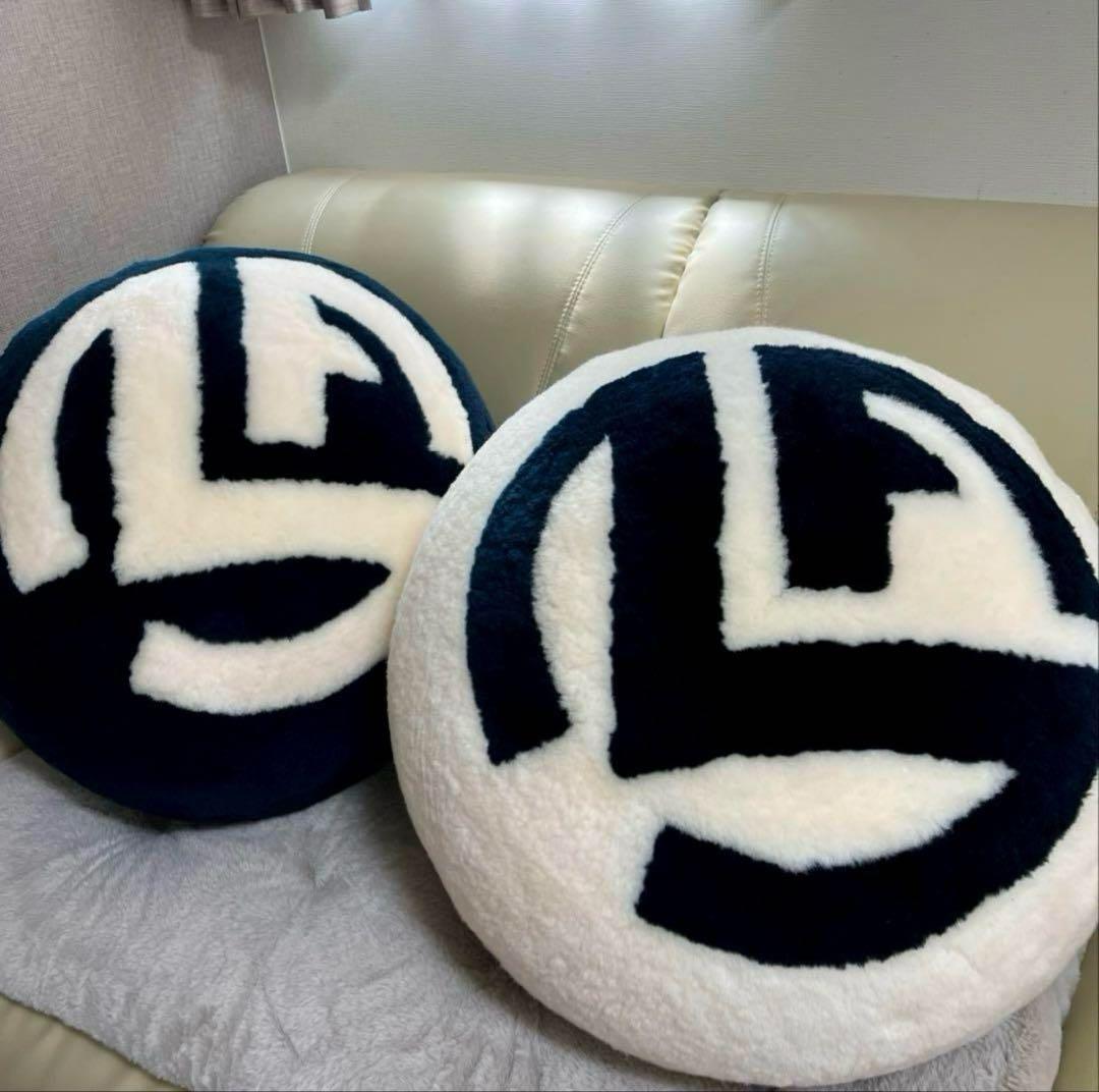 【新品同様】FRANCKMULLER MOUTON BALLON CUSHION