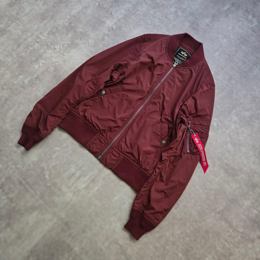 希少 ALPHA INDUSTRIES MA-1 ジャケット 赤 レッド 細身