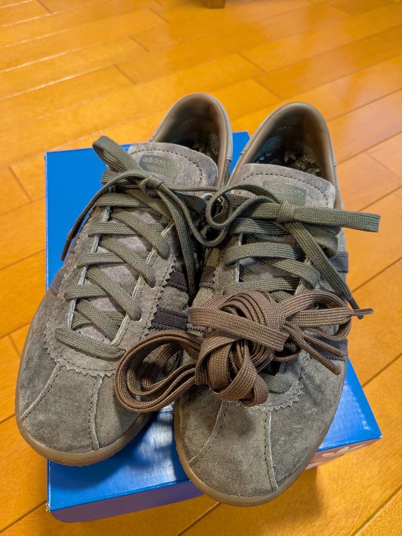 adidas TOBACCO JS グレー 240