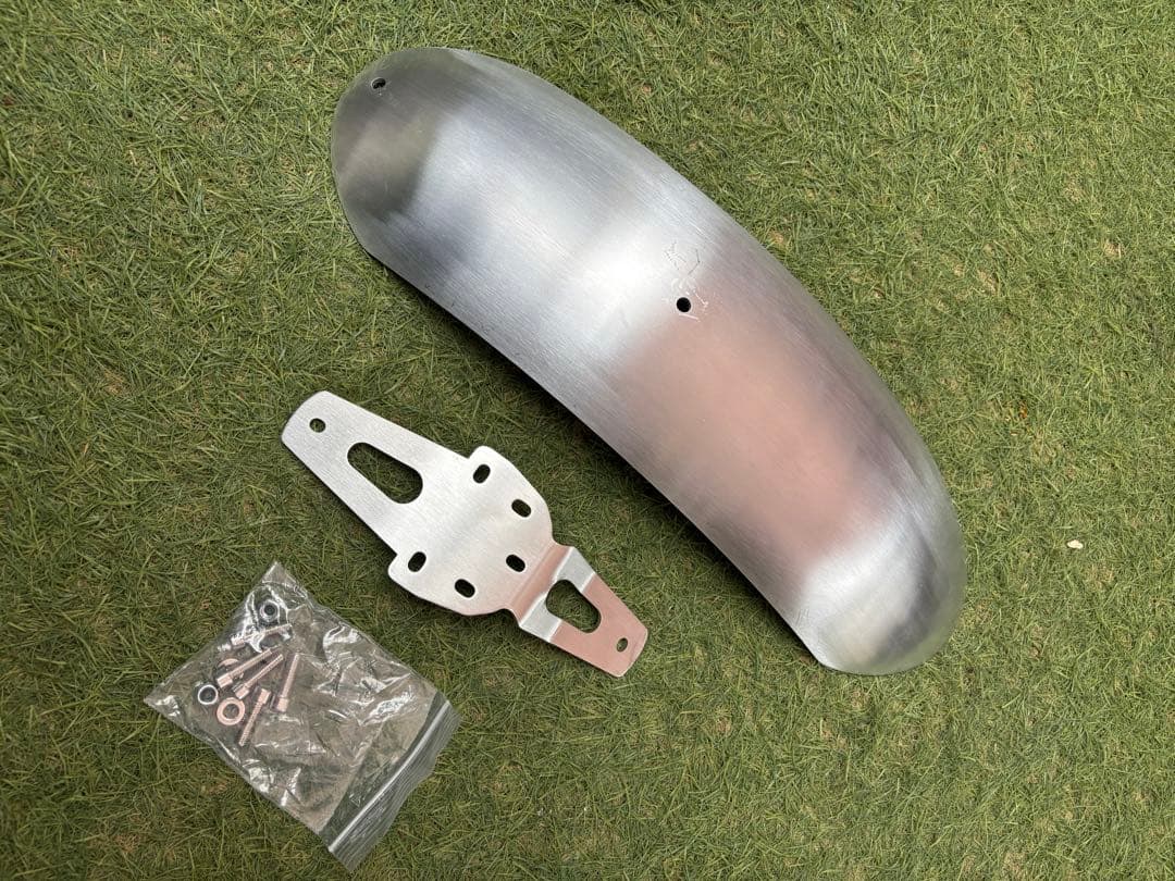 フロントアップフェンダー　vmx スクランブラー　グラストラッカー　SR