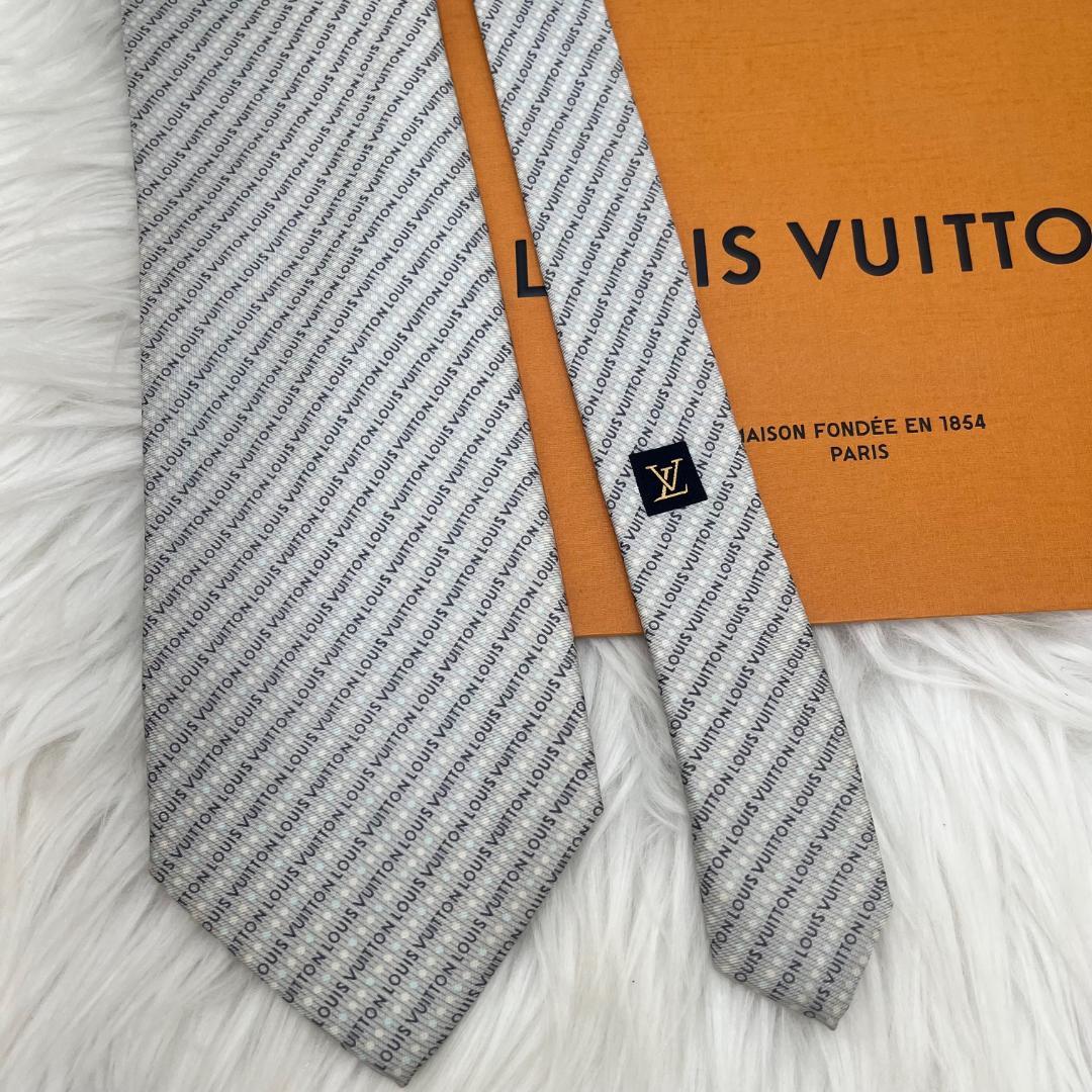 美品✨ルイヴィトンLouis Vuitton　シルクネクタイ　イタリア製グレイ系