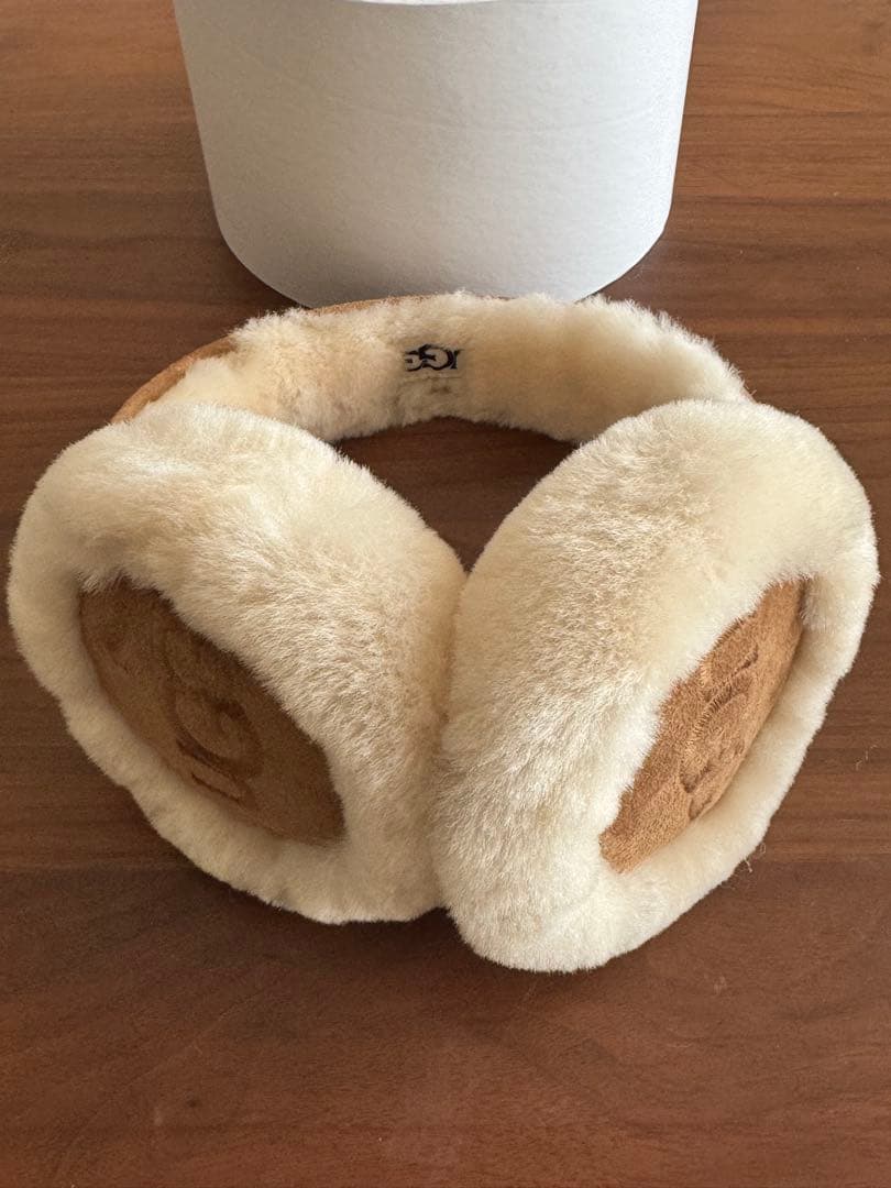 UGG 耳あて アイボリー　イヤーマフ　箱付き